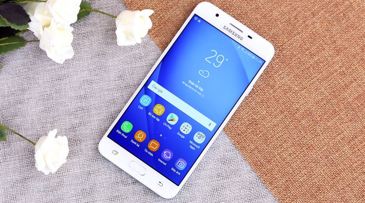 Điện thoại Samsung Galaxy J7 Prime
