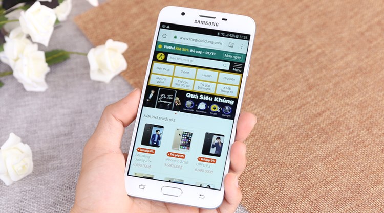 Điện thoại Samsung Galaxy J7 Prime