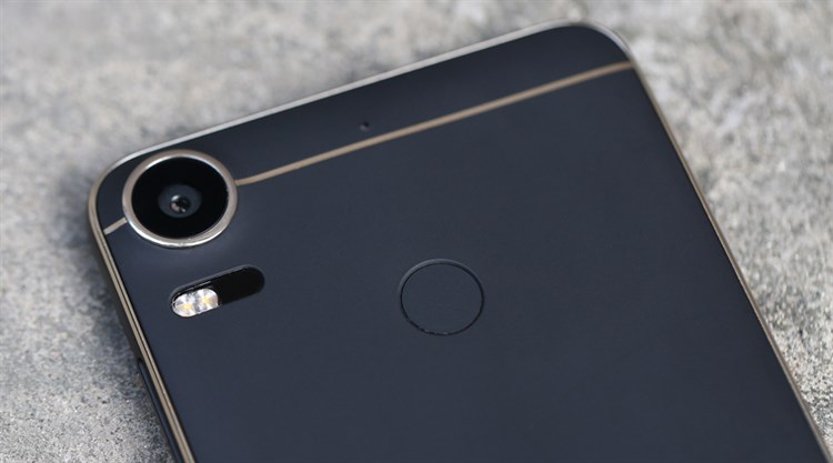 Điện thoại HTC Desire 10 Pro