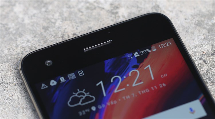 Điện thoại HTC Desire 10 Pro