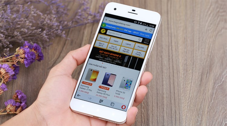 Điện thoại HTC Desire 10 Pro