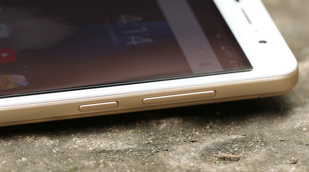 Điện thoại Mobell Nova i4