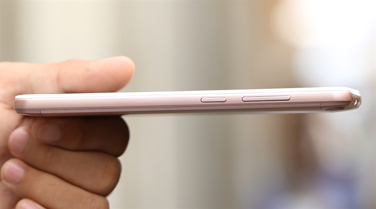 Điện thoại Mobell Nova i4