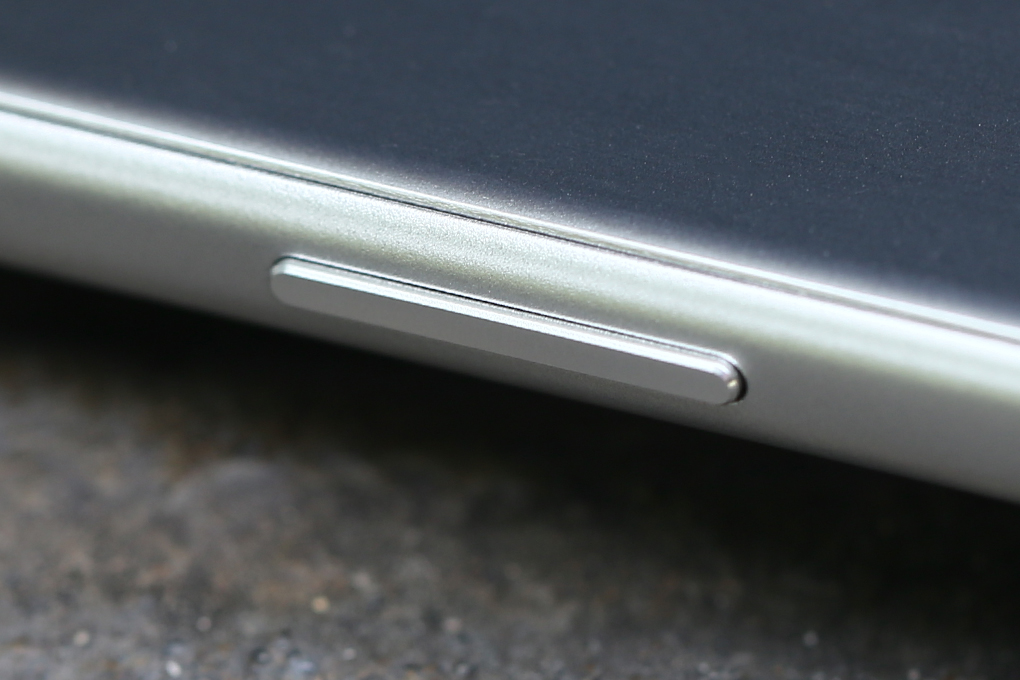 Điện thoại Sony Xperia XZ
