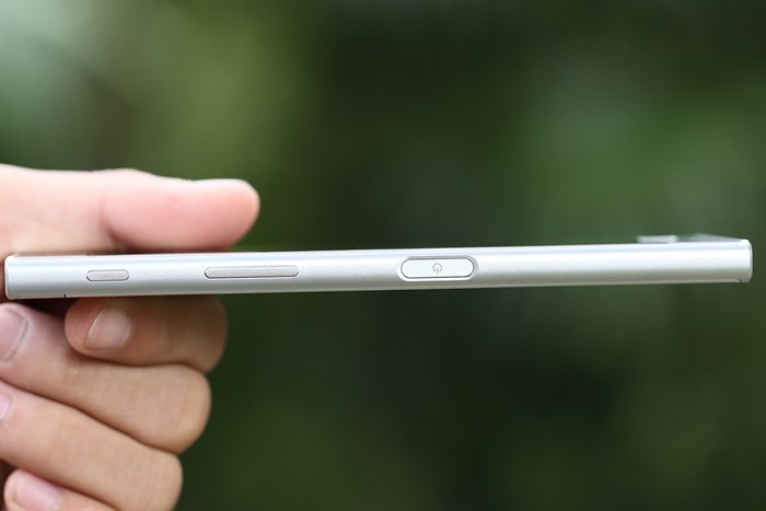 Điện thoại Sony Xperia XZ