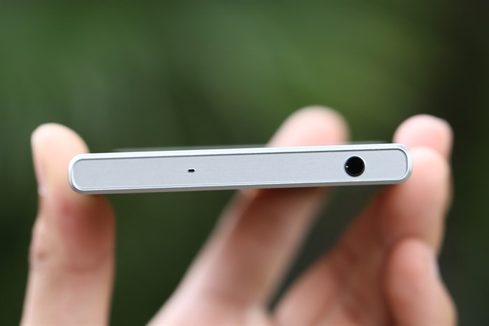 Điện thoại Sony Xperia XZ