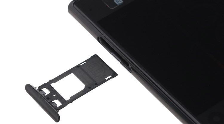 Điện thoại Sony Xperia XZ Dual