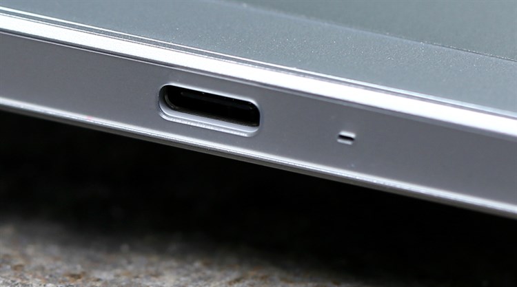 Điện thoại Sony Xperia XZ Dual