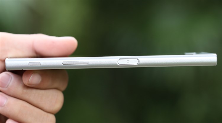 Điện thoại Sony Xperia XZ Dual