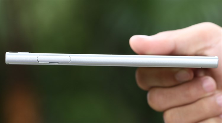 Điện thoại Sony Xperia XZ Dual