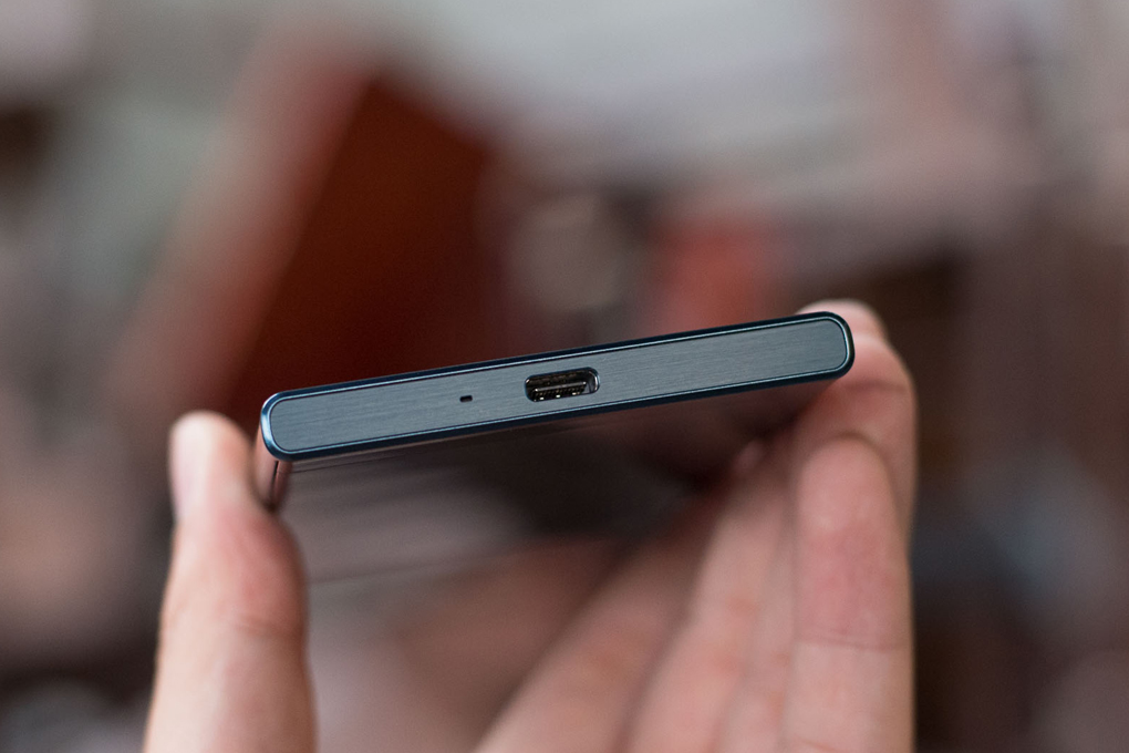 Điện thoại Sony Xperia XZ