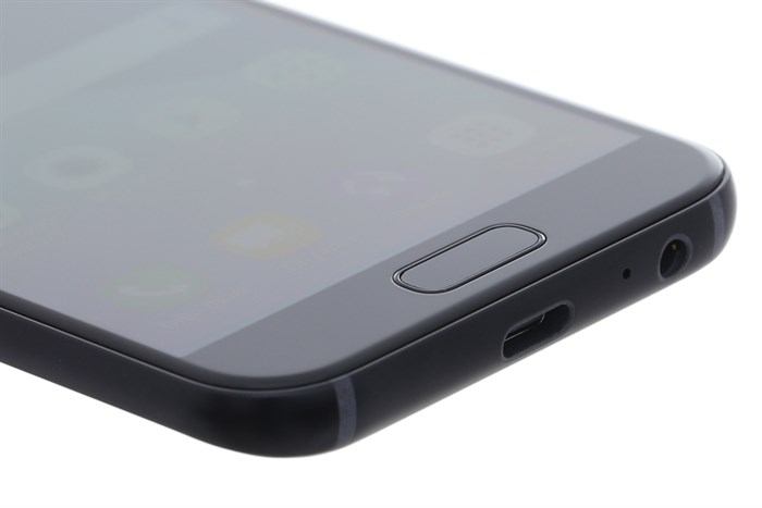 Điện thoại Samsung Galaxy A3 2017
