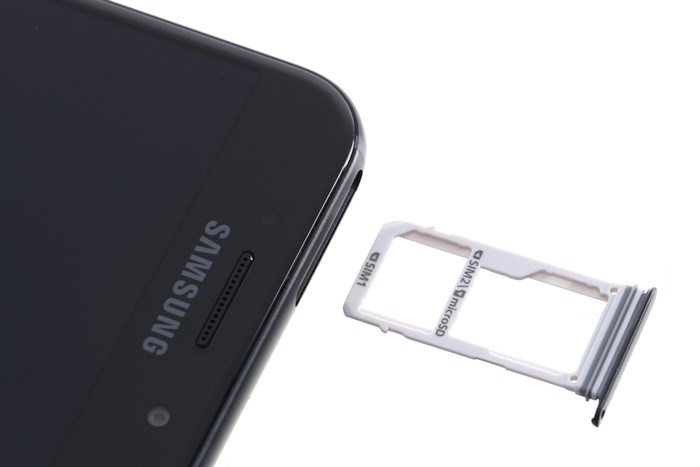 Điện thoại Samsung Galaxy A3 2017