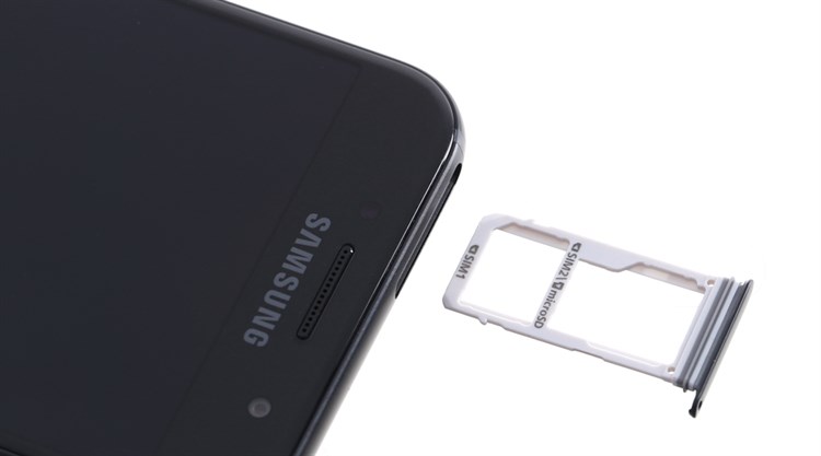 Điện thoại Samsung Galaxy A3 (2017)