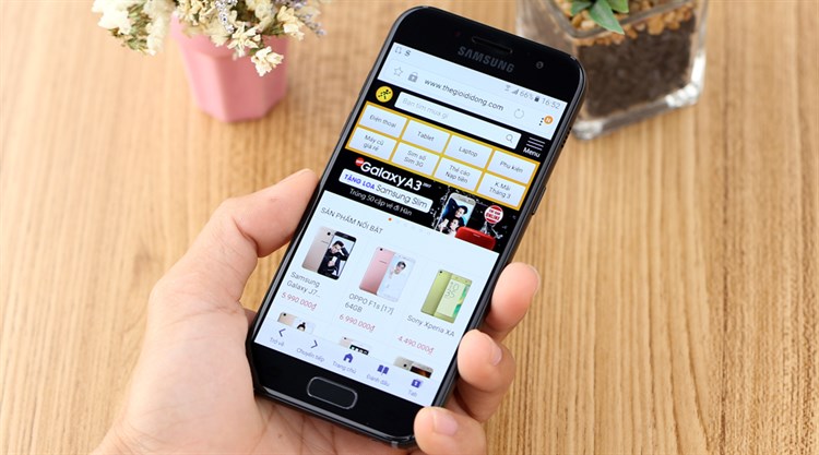 Điện thoại Samsung Galaxy A3 (2017)