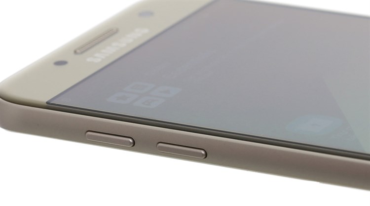 Điện thoại Samsung Galaxy A3 (2017)