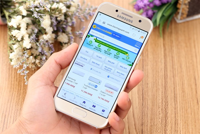 Điện thoại Samsung Galaxy A3 2017