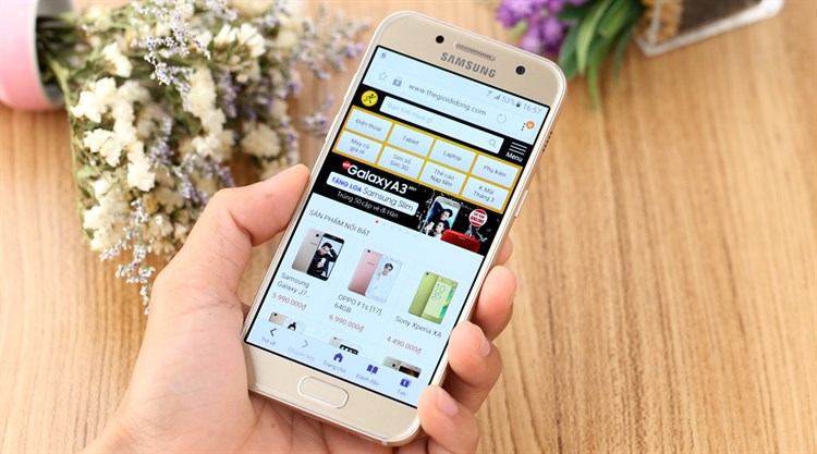 Điện thoại Samsung Galaxy A3 (2017)