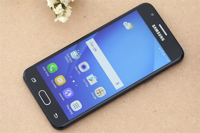 Điện thoại Samsung Galaxy J5 Prime