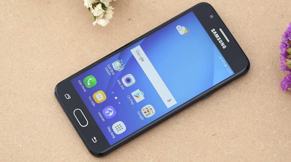 Điện thoại Samsung Galaxy J5 Prime
