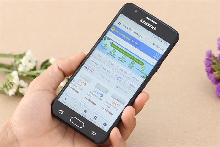 Điện thoại Samsung Galaxy J5 Prime