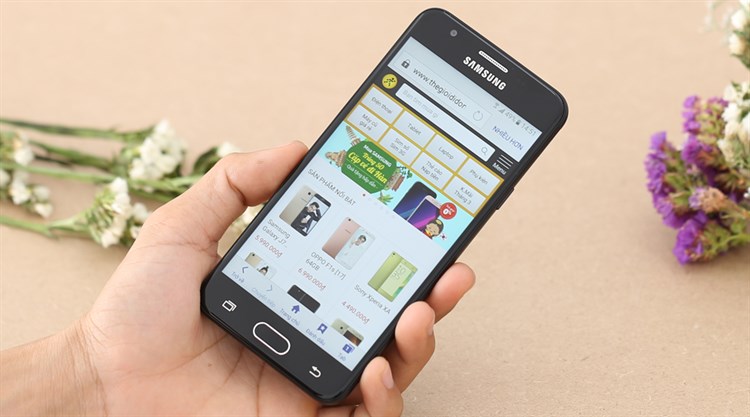 Điện thoại Samsung Galaxy J5 Prime