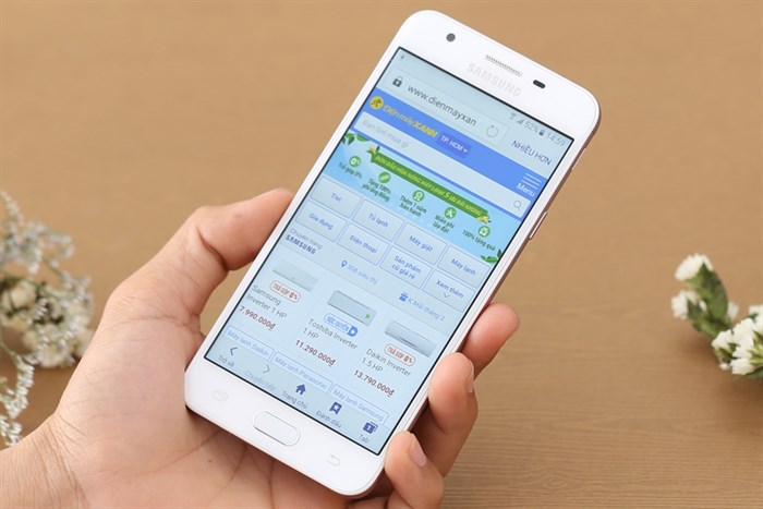 Điện thoại Samsung Galaxy J5 Prime