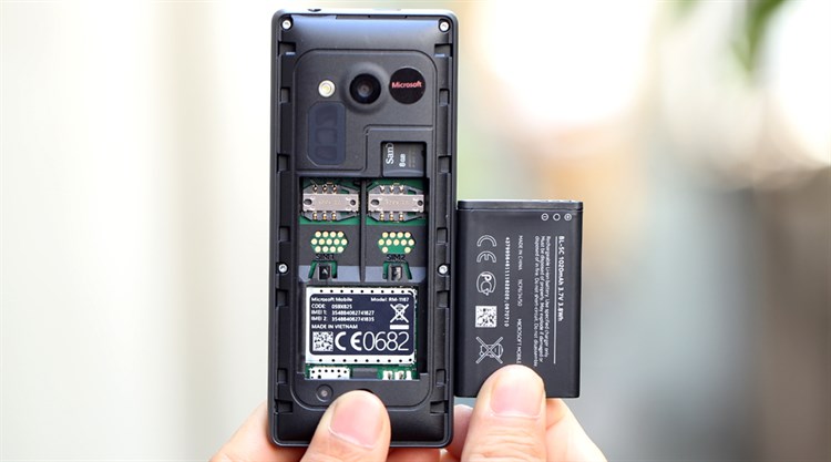 Điện thoại Nokia 216 Màu Đen