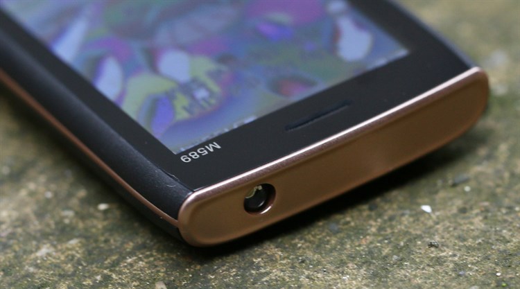 Điện thoại Mobell M589