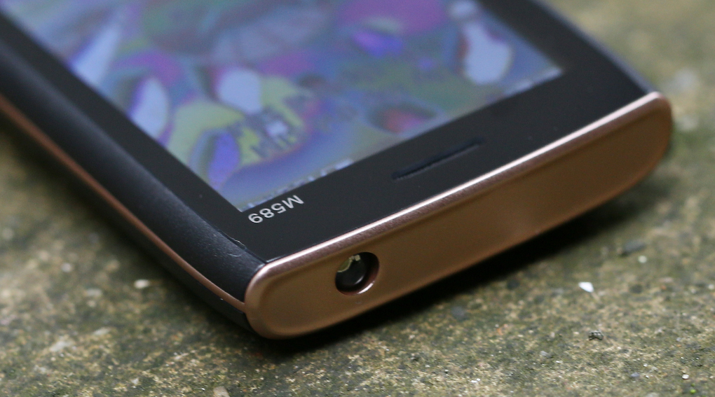 Điện thoại Mobell M589