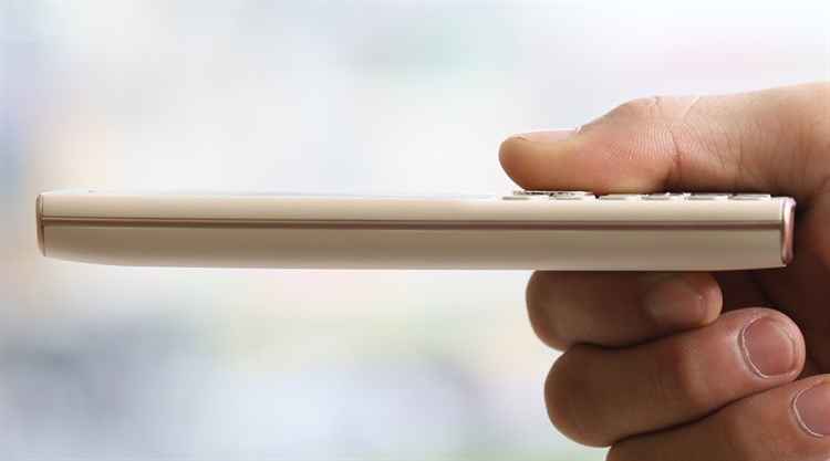 Điện thoại Mobell M589