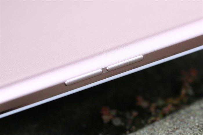 Điện thoại Mobell Nova i7