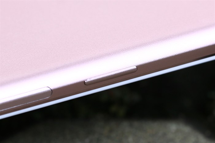 Điện thoại Mobell Nova i7