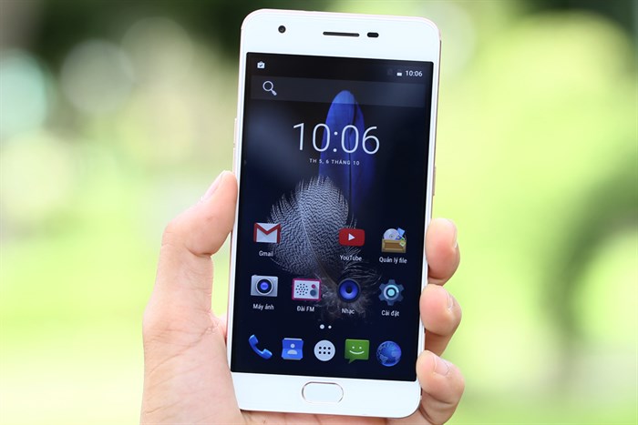 Điện thoại Mobell Nova i7