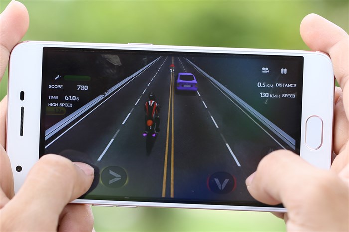 Điện thoại Mobell Nova i7