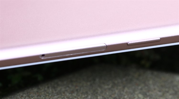 Điện thoại Mobell Nova i7