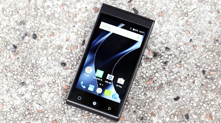 Điện thoại Freetel Musashi