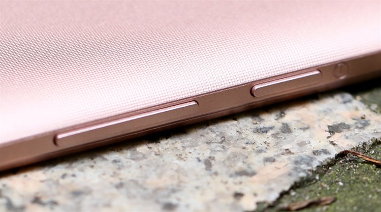 Điện thoại ZTE Blade L5 Plus