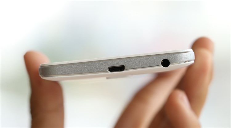 Điện thoại Lenovo A6600 Plus