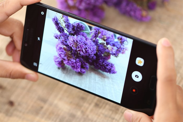 Điện thoại Samsung Galaxy C9 Pro