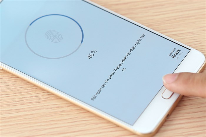 Điện thoại Samsung Galaxy C9 Pro