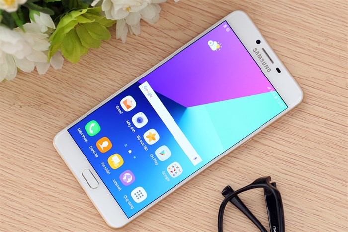 Điện thoại Samsung Galaxy C9 Pro