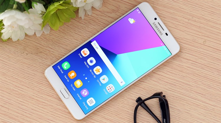 Điện thoại Samsung Galaxy C9 Pro