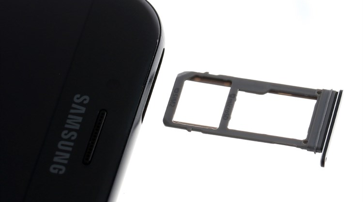 Điện thoại Samsung Galaxy A7 (2017)