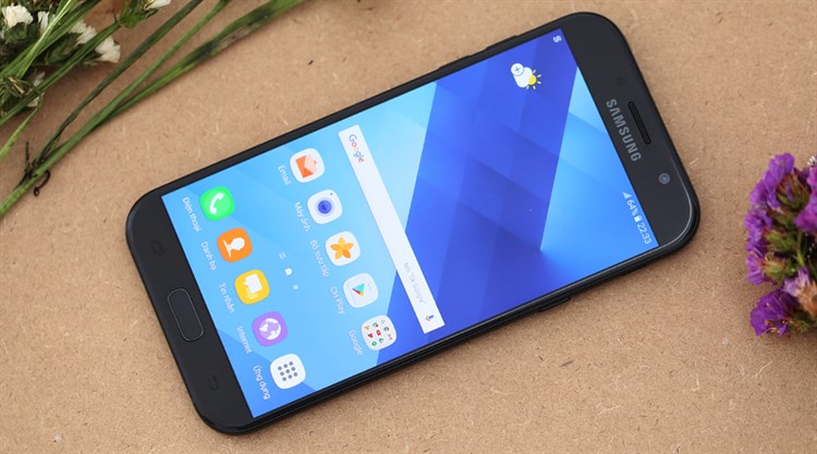 Điện thoại Samsung Galaxy A7 (2017)