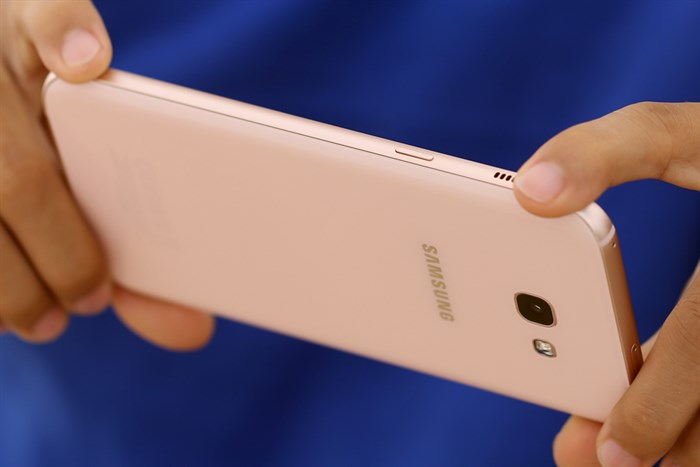 Điện thoại Samsung Galaxy A7 (2017)