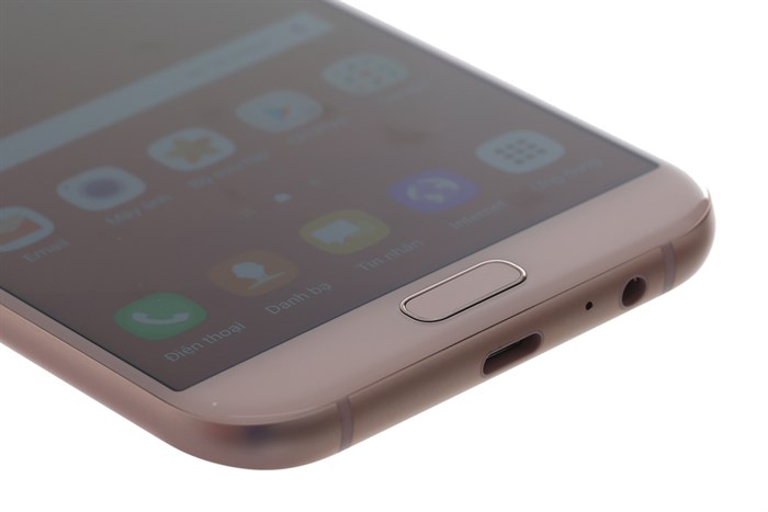 Điện thoại Samsung Galaxy A7 (2017)