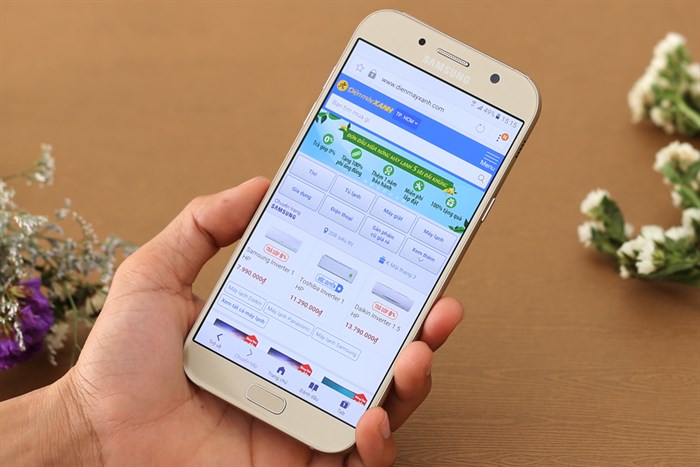 Điện thoại Samsung Galaxy A7 (2017)