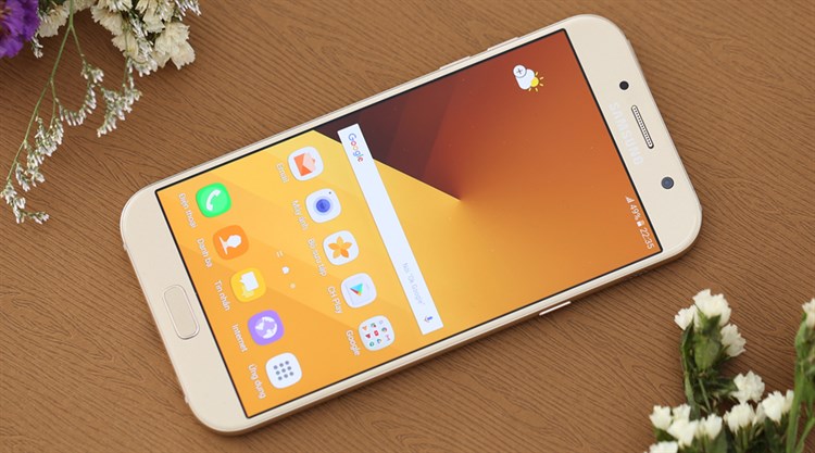 Điện thoại Samsung Galaxy A7 (2017)