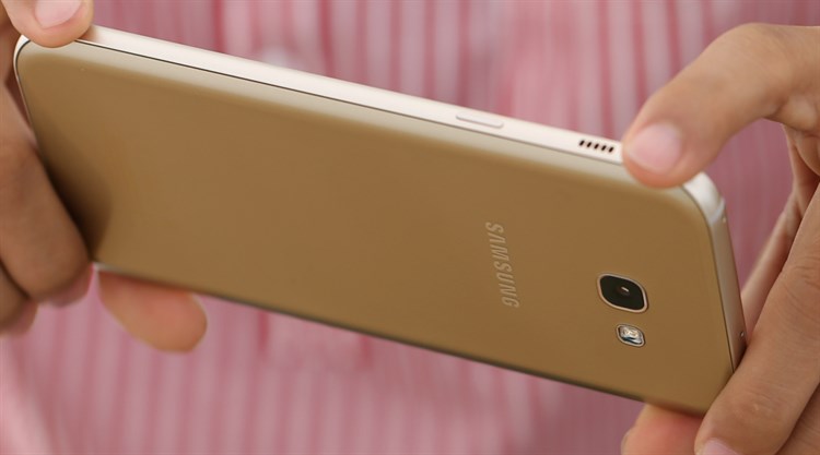 Điện thoại Samsung Galaxy A7 (2017)
